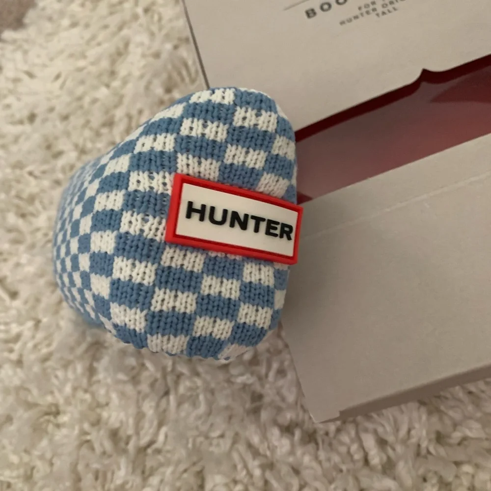 HUNTER boot socks tall. L blue checkers 7 -9M 8-10F NIB - Picture 3 of 5